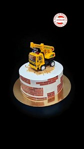 Made this cake for a recent order #trending #mumbaikar #momshomemade #cakeart #instagood | Momshomemade