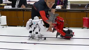 Robot Fighting League 🤖😂 Ozzy Man Reviews | SPORTbible