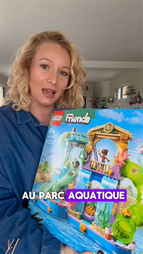 Coloplast France on Instagram: "J’ai récemment reçu de la part de @coloplast.fr, un set LEGO® Friends « Le parc aquatique Heartlake City » et dedans j’ai découvert la mini poupée Sara qui, comme moi a une poche de stomie ! Et en plus de cela elle est blonde 😉 Cela me touche beaucoup car je m'identifie totalement à Sara 💕 Ce genre de représentation dans les jouets est tellement importante, surtout pour les enfants car ce sont les adultes de demain. Voir la mini poupée Sara avec une poche de sto