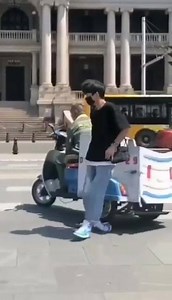 Moon walkwtf! 🙁 | "Challenge Accepted!"