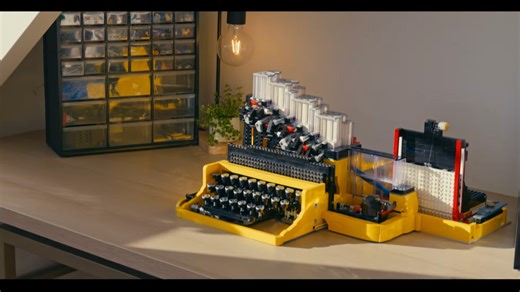 Man builds functional typewriter out of Lego bricks