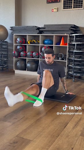 Treino com Mini Band para Estabilidade e Fortalecimento