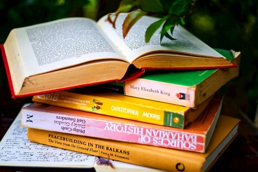 Top 10 Địa chỉ mua và bán sách, truyện cũ tốt nhất Hà Nội - toplist.vn