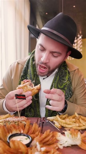 Is Salt Bae’s £50 burger worth it? Trying the cheapest item on the menu!