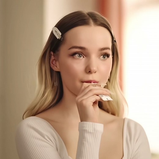 Dove Cameron Makeup Transformation Tutorial