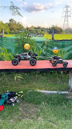 Rock Crawler VS 2 RC Cars Tug Of War!💪🔥 #shorts