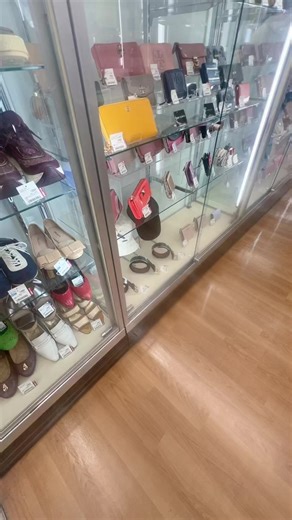 การช็อปปิ้งที่ร้านมือสองในญี่ปุ่น