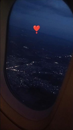 Low Flying Over City at Dusk ✈️ | Beautiful Window View | Must-See Urban Sunset!