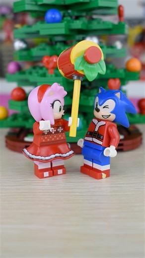 LEGO Sonic and Amy Celebrate the Holidays!