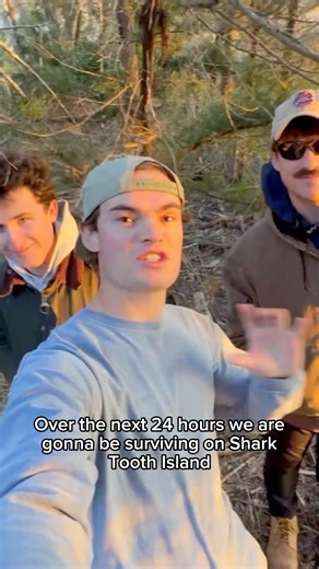 Surviving over night on Shark Tooth Island!