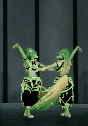 God I forgot how much filming with a clone just looks so good. I thought this videos would be screeed tonight tonight was a session that felt like 2 out of 10. The only saving grace were that the clone videos turned out good. I just felt so stiff tonight. I’ll have a couple days off now that I’ll be going home. But wish I could have ended on a good session. Oh well. #clonedance #clone #vrchat #vrchatdance #vrchatfurry