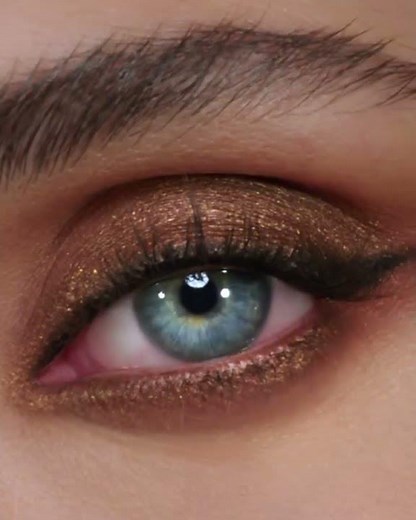Easy Eyeshadow Stick & Mascara Duo for FLAWLESS Eye Look🖤👀 #eyemakeup #charlottetilbury #eyeshadow
