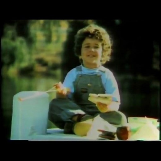 Classic TV Commercial. Oscar Mayer 1977. My Bologna Has A First Name Song
