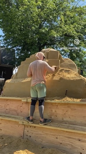 21K views · 173 reactions | We’ve got a summer surprise at Peddler’s Village… a pop-up sand sculpture display! ☀️ Through June 28, watch the sand sculptures come to life (like this one outside of the Extra Virgin Oil shop!). The sand sculptures will be on display all summer long. ⛱️ | Peddler's Village | Facebook