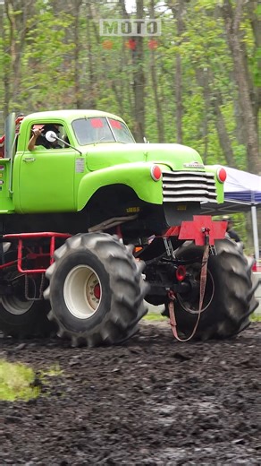 Classic Old Chevy Mud Truck! #perkins #mud #mudding #trucks | Moto Doggo