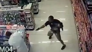 Off-duty Brazilian cop shoots, kills 2 robbery suspects while holding infant son