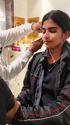 5 bar ear piercing karwayi hai #reel #fbreel | Neha veg delights