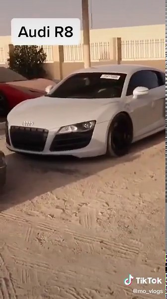 ‏😱 Dubai abandoned supercars #fyp #foryoupage #cars #lamborghini