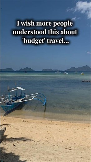 What an £18/night beachfront room looks like in El Nido! 🌴🇵🇭