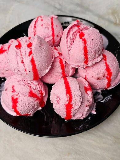 Delicious Strawberry Ice Cream Recipe