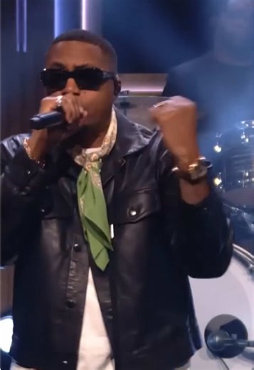 Nas & AZ Perform Live on Fallon