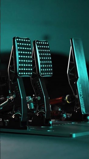 Simagic P2000 Pedals Unboxing!