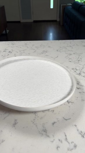 Made this originally for pancake day and loved it so much it has a permanent home on the blog now 😍 the flavors for this pancake layer cake (or crepe cake, if you want to call it that too!) was inspired by our fave combo for Danish birthday cake (“lagkage”)! Alternating layers of vanilla pastry cream and raspberry jam, topped with a soft whipped cream 🙌 you can decorate however you like too! Full recipe linked in bio ❤️ #pancake #crepecake #pancakecake #pastrycream #raspberry