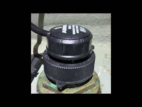 How to remove the Airmar DST 810 transducer from a bronze thruhull￼
