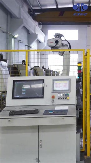 As a professional Blower Machine manufacturer, we use robotic arms automatic loading systems to keep production fast, stable, and precise From material handling to assembly, everything is automated for consistent quality and efficiency This is how modern Blower Machine manufacturing looks in real life Smart factory. Real machines. Real power.​​​​​ #blower #machine #blowerfan #machinetools #manufacturer