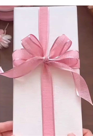 Beautiful pink ribbon handmade bow gift packaging box decorated material #ribbon #handmade #custom #giftpackaging #printinglogo