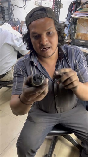 How to check fuel pump manually #mechanic #check ￼#aweshshaikh73