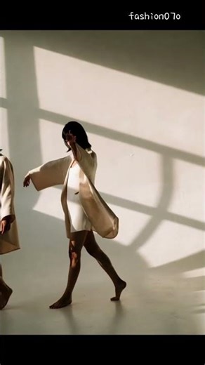 Beautiful Dress Model Walk 👗 | Aesthetic Fashion Reels Style