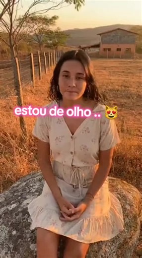 Morar aqui é uma reflexão que não apenas lança uma força. #foryou #vidasimples #moreninha #crescendocontaspequenas