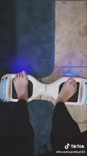 What to do and not when getting on a hoverboard. Hope this helps😁 And THANK YOU SOOO MUCH FOR FOLLOWING ❤❤🙏