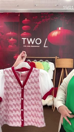 新春倒数27天！ ✅成功下单的宝宝可以直接汇款 (WHEN you successfully place an order, can make the payment directly) ✅汇款了记得发截图进MESSENGER (Remember to send a screenshot of the receipt to MESSENGER after remittance) ✅要扣Epoint,记得去MESSENGER注明 "EPOINT" (To deduct Epoint, remember to indicate "EPOINT" in MESSENGER) ✅MM 护肤产品 & LBP LOVESHARING 不能扣“EPOINT”,需要另外汇款 (MM PRODUCT & LBP LOVESHARING CANNOT deduct "EPOINT",need make payment) ✅完成以上步骤，才会保留订单 (After completing the above steps, the order will be reserved) ✅不接急单 订单处理工作日3-7