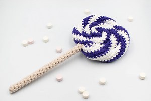 Halloween Swirl Lolly crochet pattern