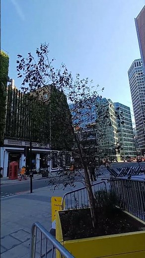 Buckingham Palace Road, London #travel #visit #london #england #architecture