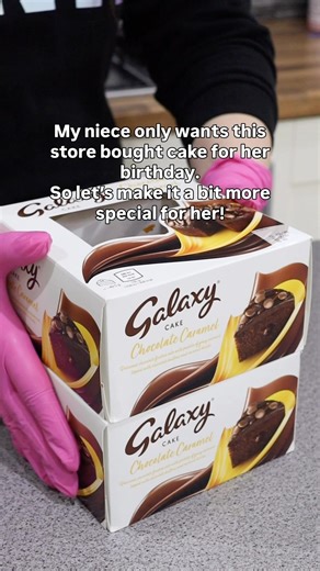 You can make any cake custom and beautiful with Frost Form! 😍 www.frostform.com