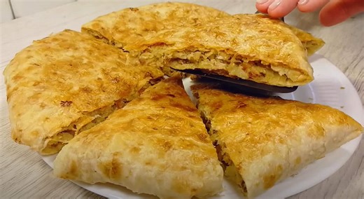 PITA SA MESOM I KUPUSOM IZ TIGANJA: Pravi se od tortilja, a puni sočnim nadevom