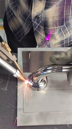 PulsePort S30 3-in-1 Laser Welding Machine—Weld, Cut, and Clean in One Machine