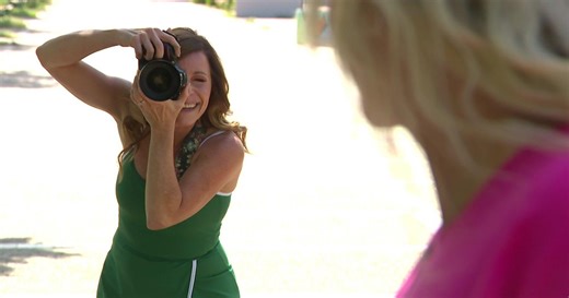 Singles turn to professional photographers for dating profile pics