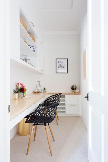 15 Tips For Turning Your Closet Into A Functional Office