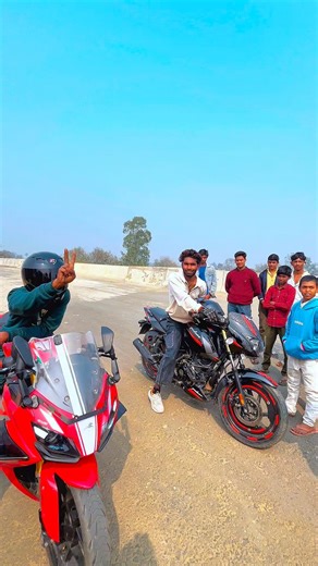 Apache 310 vs Pulsar 125 #automobile #ekmotahathighumechala #motorbike #rider #rider #motorcycle