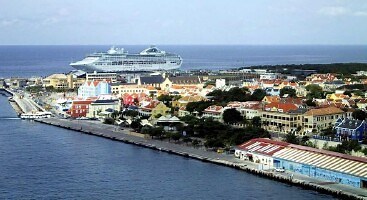 Willemstad Port & Beach, Willemstad, Curracao Camera - Port of Willemstad, Curaçao Webcams