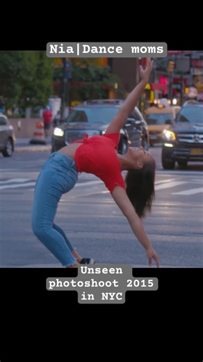 Rare clip of Nia shooting some dance related pics in NYC 2015