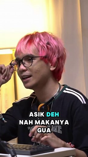 Di balik lagu top hits Indonesia sekarang