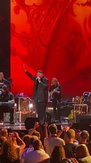 We are LIVE with @jellyroll615 here at @iheartfestival! 🔥 | T-Mobile Arena
