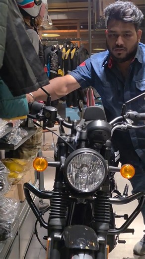 New 2026 Royal Enfield Hunter 350 - Tarmac Black