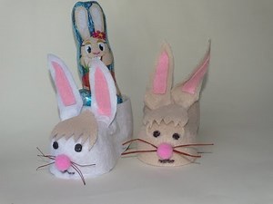 Húsvéti dekoráció.Húsvéti nyúl készítése kindertojásból