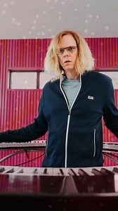 11K views · 138 reactions | Lady Gaga's Keys Player Hears Muse for the First Time 勞 Known for his virtuosic playing and innovative style, Brockett Parsons is the keyboardist behind Lady Gaga's unforgettable performances. Watch as he takes on "Hysteria" by Muse with his signature style. Click the link in the comments to watch the full process!  #brockettparsons #ladygaga #bornthisway #gagafans #littlemonsters #pianote | Pianote | Facebook